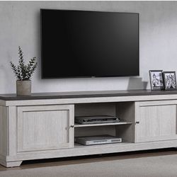 Leighton Tv stand 🤪😜