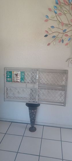 Pet gate