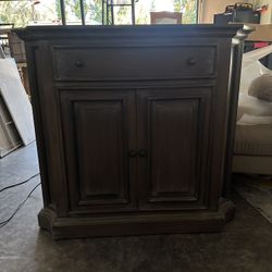 Armoire/storage 
