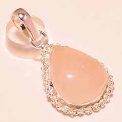 Rose quartz pendant 30mm