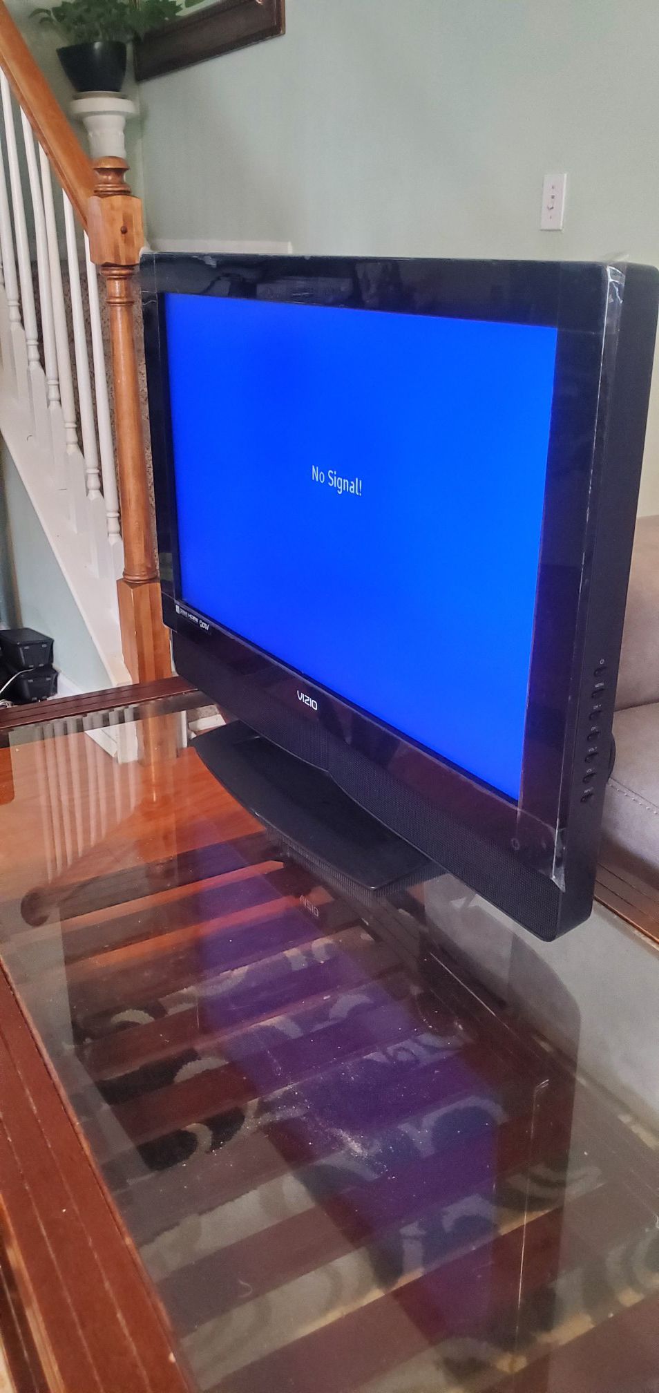 32" INCH LED 1080/P "VIZIO "FULL H/D FLAT SCREEN TV FOR SALE (can deliver)