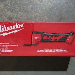 Milwaukee M18 Oscillating Multi-Tool 