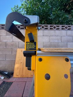 DeWalt DWX723 heavy-duty miter saw stand and iron bars