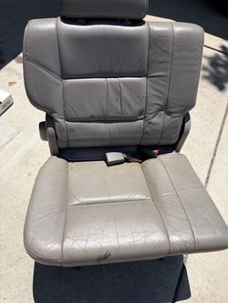 1 Toyota Sequioa 3rd row , right side seat