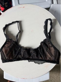 Victoria Secret Very Sexy Bra size Small
