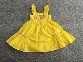 cupcakes & cashmere Yellow Floral-Embroidered Ruffle Strap Dress size 3T