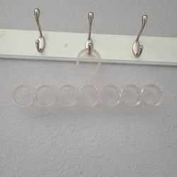 Clear Scarf Hanger with 7 Rings