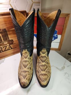 Eastern Diamondback Rattlesnake mens size 12D