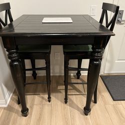 Table Kitchen 