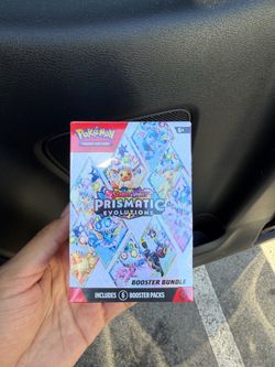 Pokémon Scarlet & Violet Prismatic Evolutions Booster Bundle