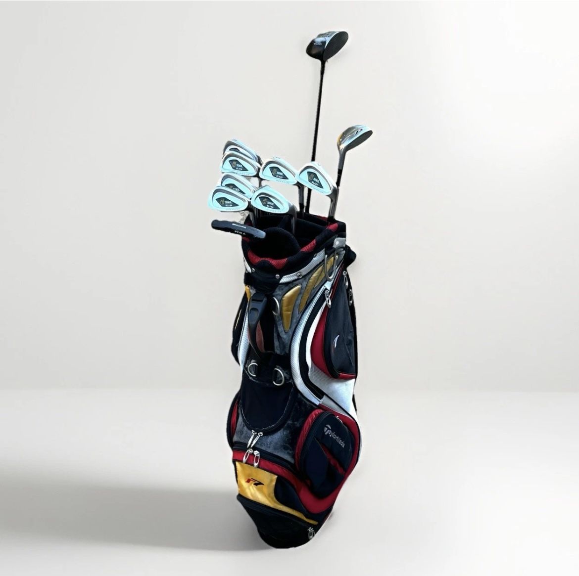 Right-Handed Golf Club Set w/ TaylorMade R7 Stand Bag – Complete & Ready to Play!