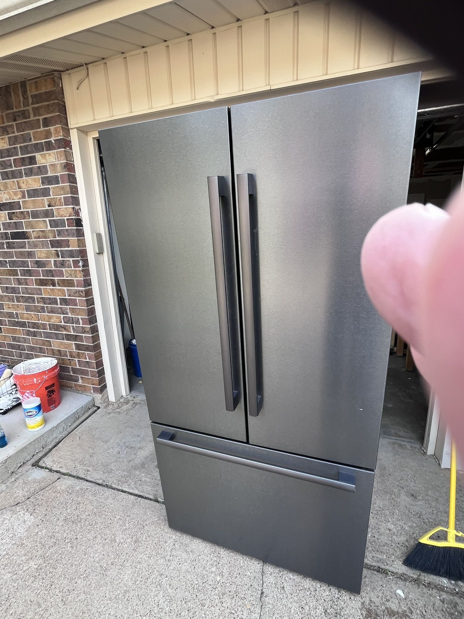 Bosh Double Door Fridge Freezer Combo