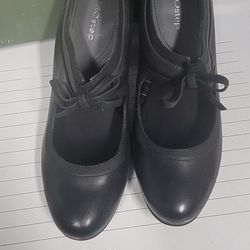 NEW - Eurostep- Phoebe Mary Jane Heels - Size 10 M