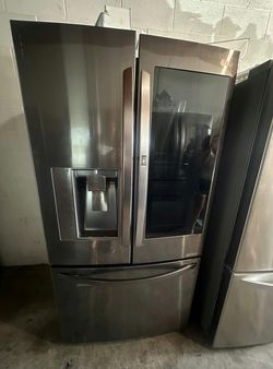 LG French Door Fridge with Ice Maker