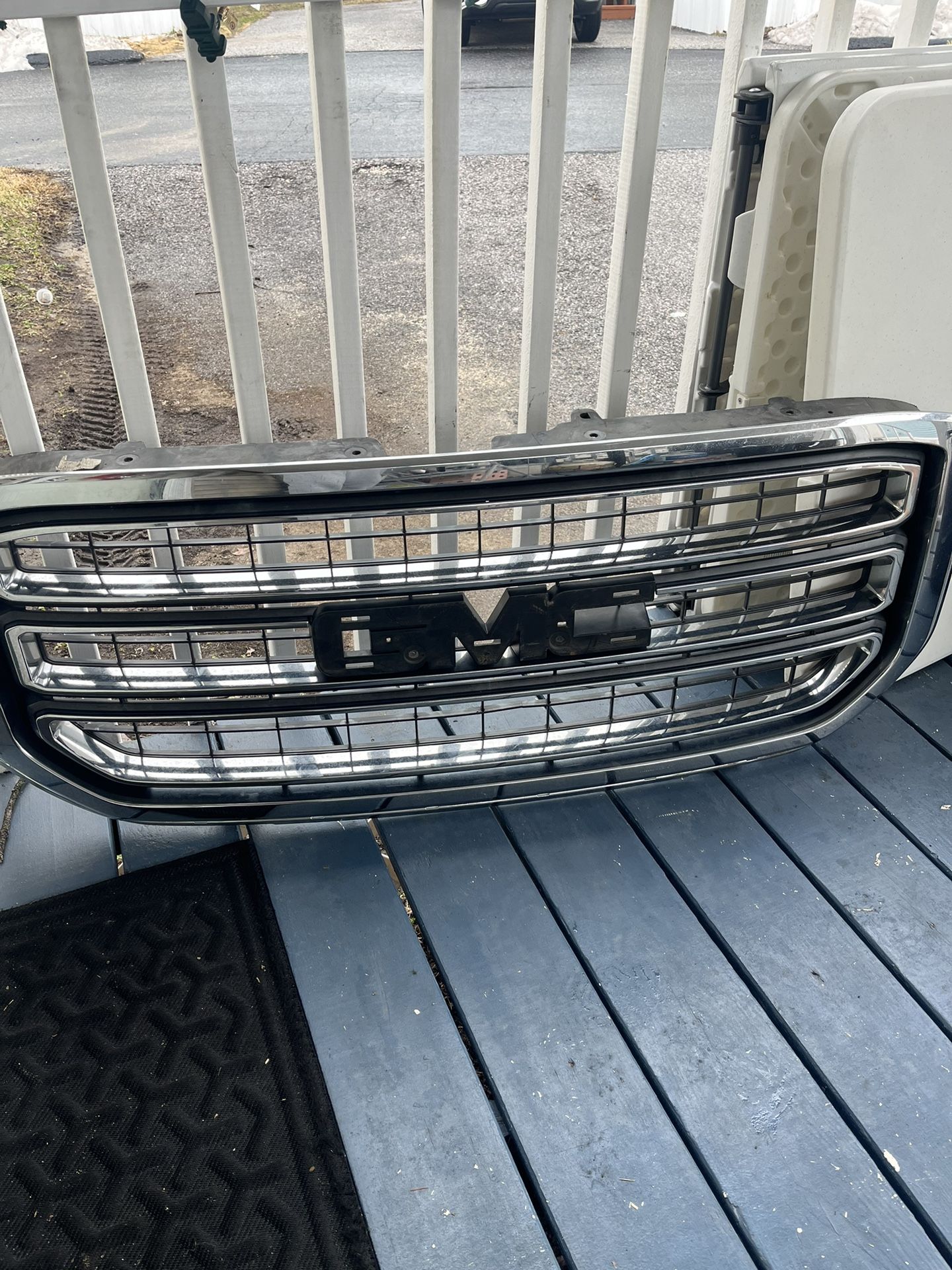 gmc 2016-2018 yukon grille 