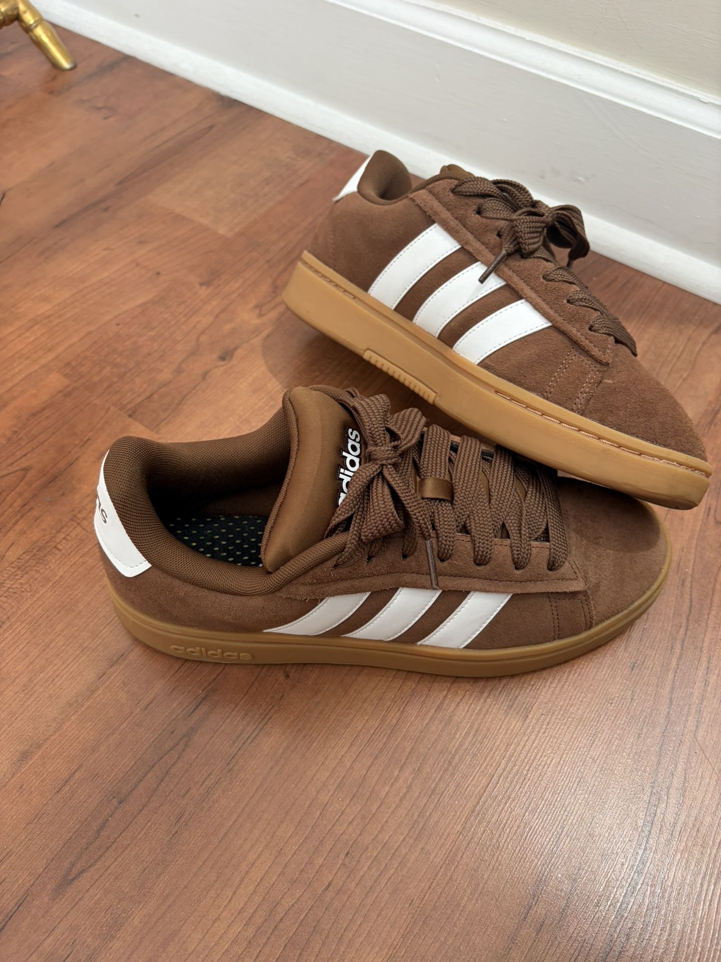 10.5 Adidas Worn Twice Only No Flaws.