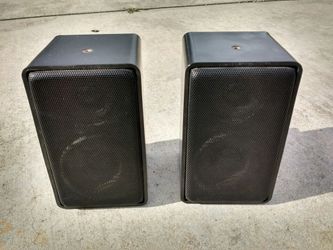 5" bookshelf speakers