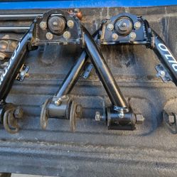 Cognito Control Arms And Fox Shocks