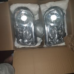 Brand New Pair Of Headlights For Chrysler 300C