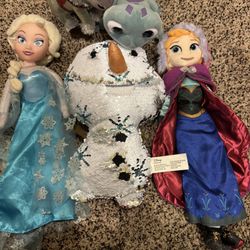 5 PCs Frozen Stuffed Animals -(Also Sold Separated)$35 All Of Them