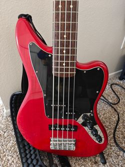 Fender Jaguar 5 String Bass