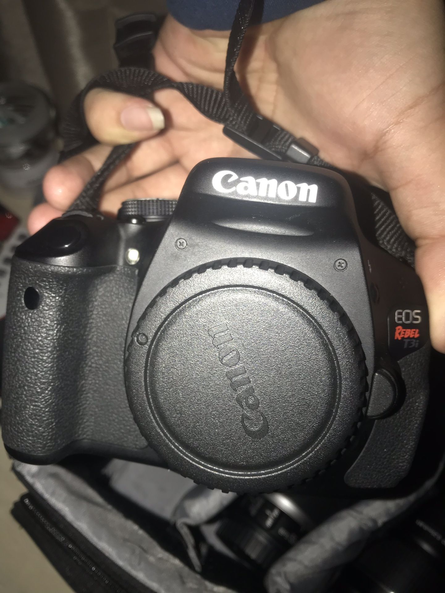 Canon t3i with 2 lenses (18-55mm and 55-250mm)