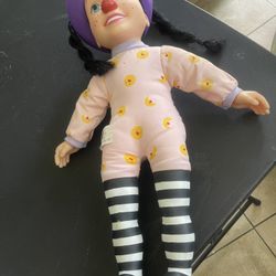 BIG COMFY  DOLL  VINTAGE  15 INCHES 