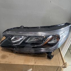 2015-2016 Honda CR-V Left Headlight 