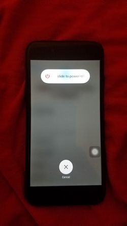 Locked iPhone 7 Please read drescripripn. Terry