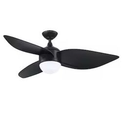 New Harbor Breeze Ayreshire 52-in Black Color-changing Integrated LED Indoor/Outdoor Ceiling Fan with Light 💡