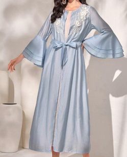 Al Najma 1pc Appliques Flounce Sleeve Belted Abaya