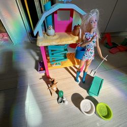 Barbie Hatch & Gather Egg Farm