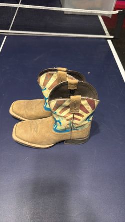 Ariat boots Size 1.5
