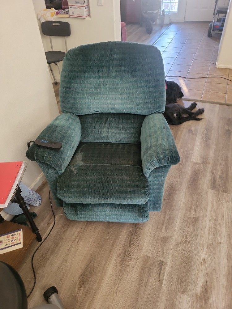 La-Z-Boy Luxury-Lift Power-Recliner