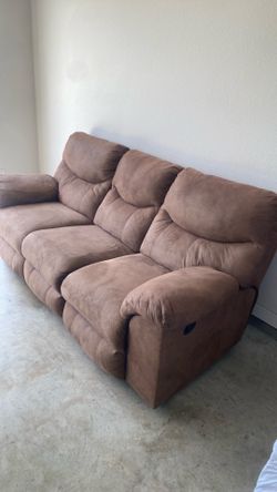 Complete 1 bedroom furniture (Must pick up )