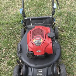 Trabaja al cien es de transmisión toro buenas  condiciones no bolsa