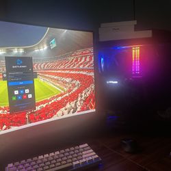 Full Set Up Gaming pc + monitors + mouse keyboard + mic