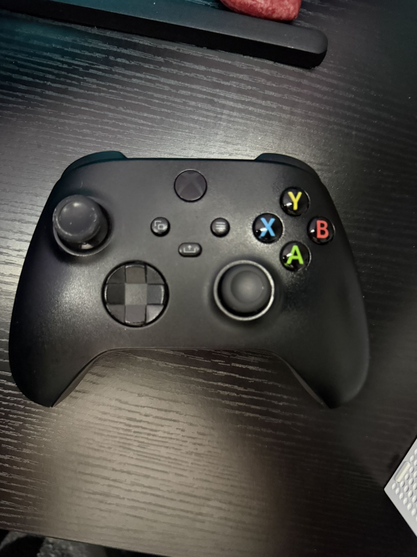 Xbox Controller & Rechargeable Batteries