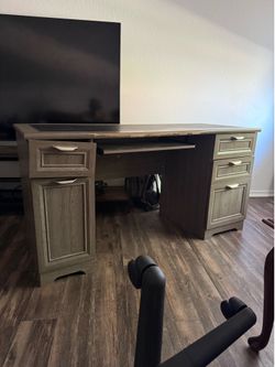 Executive Double Pedestal Desk with Inset Desk Pad