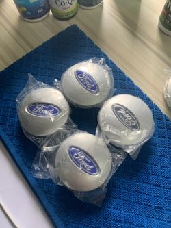 Rim center hubcap Ford