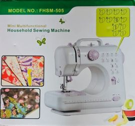 4 Miniature SEWING MACHINES. Like New