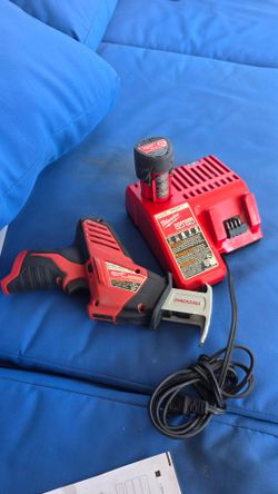 Milwaukee M12 Hackzall Reciprocating Saw with Charger