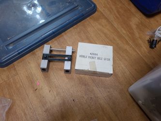 Double pocket hole guide