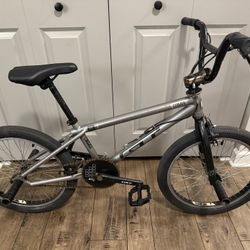 GT Compe 4130 Cr-Mo BMX
