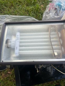 Brand new light fixture 65 watts