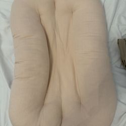 Snuggle Me Infant Lounger With Cover 