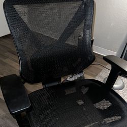 Office / Gaming Chair 