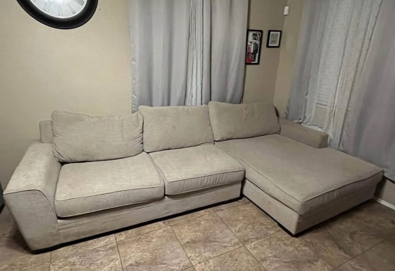 Tan Cloth Sectional Couch 