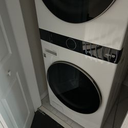 Wash Machine And Dryer 