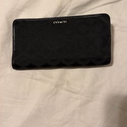          Cartera   COACH